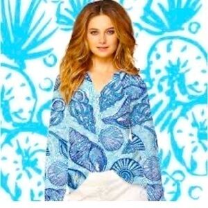 LILLY PULITZER Blue & White Seashell Silk Blouse.